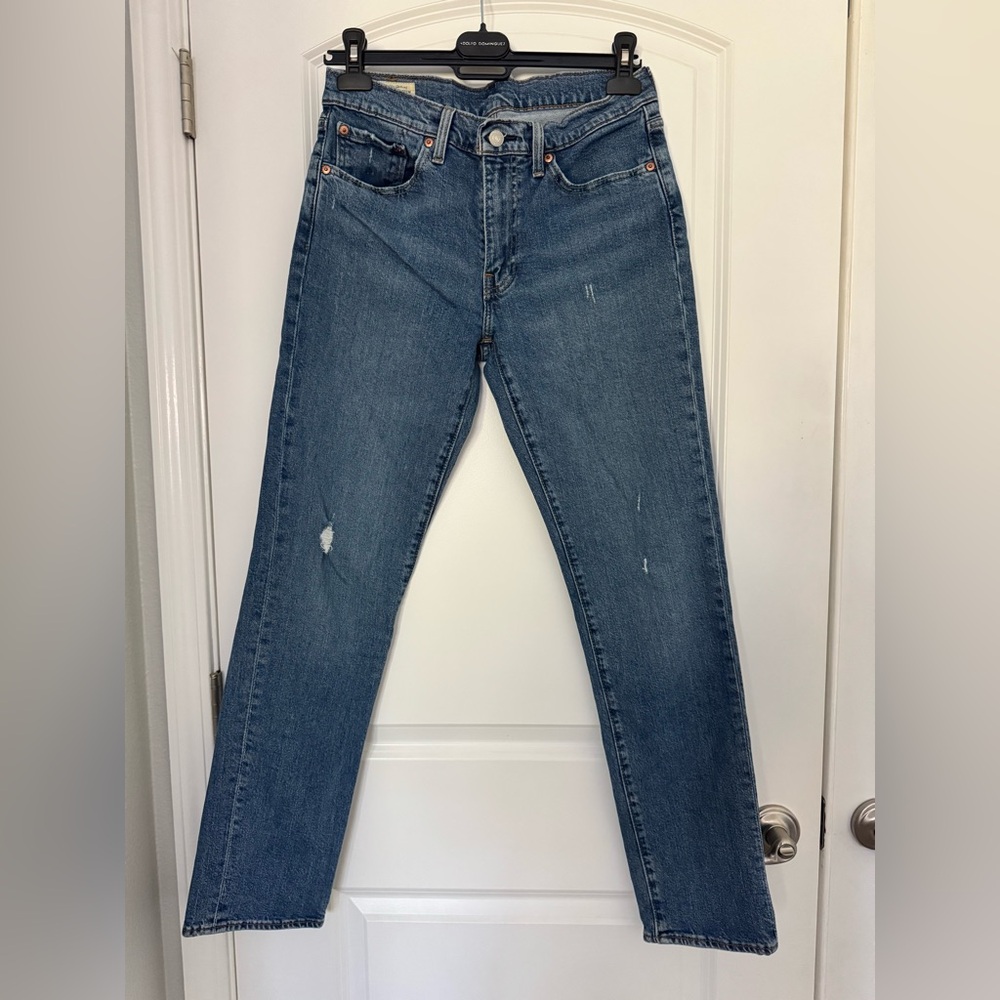 Levi's Women's Straight Leg Jeans in Blue